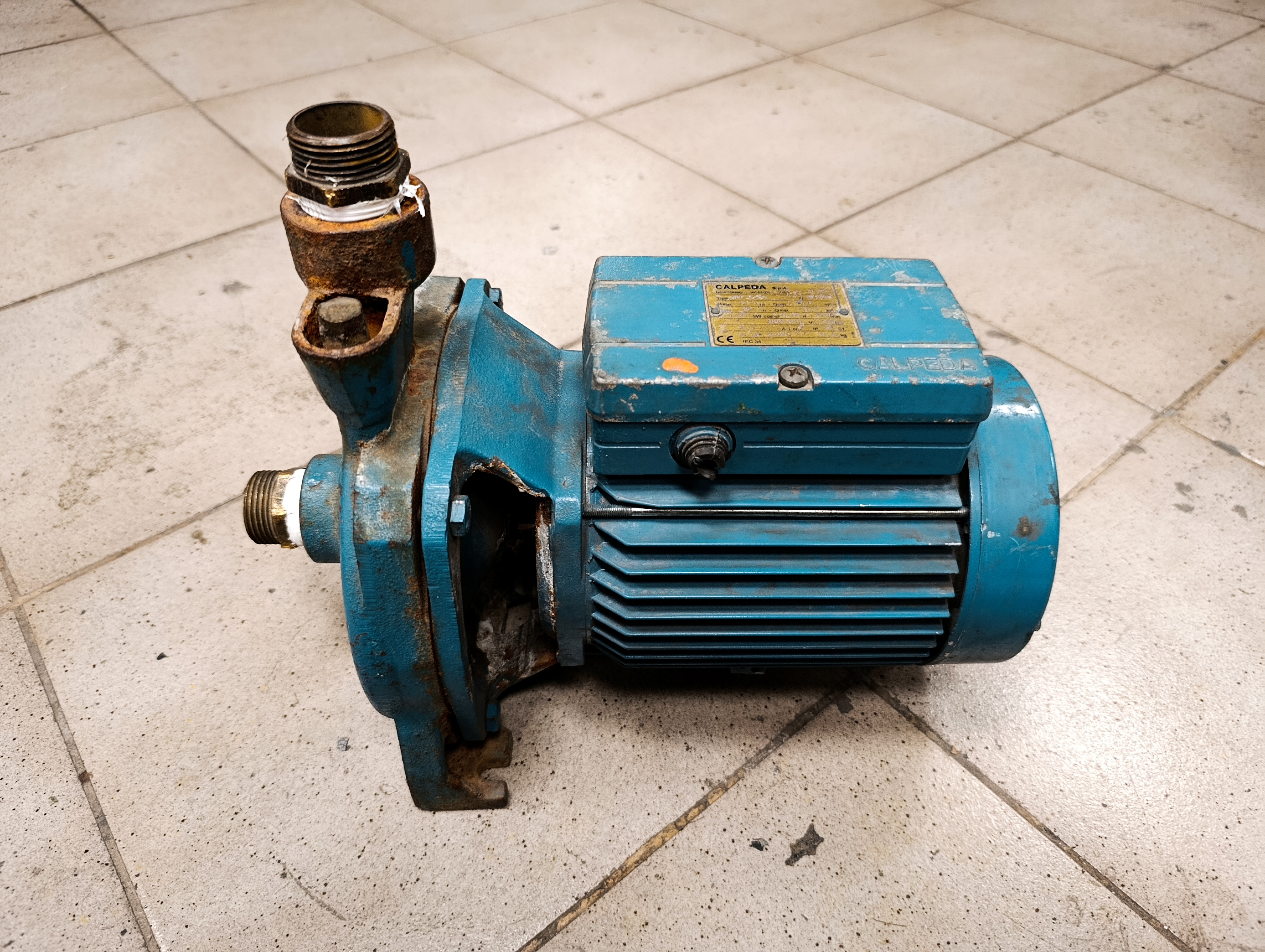 Bomba Calpeda NMM revisada